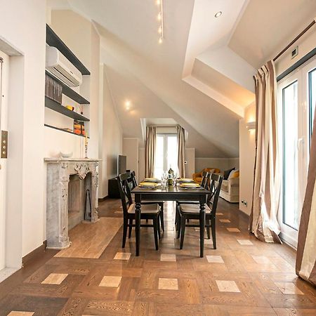 Real Italian Estate - Penthouse Apartment Genoa Bagian luar foto