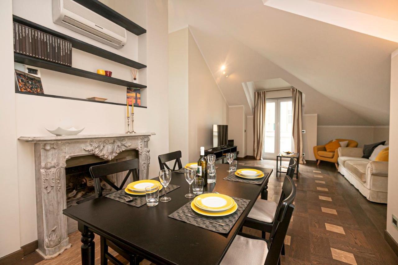 Real Italian Estate - Penthouse Apartment Genoa Bagian luar foto