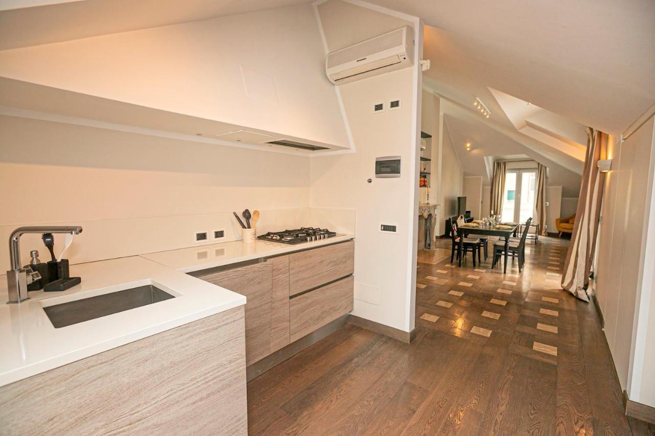 Real Italian Estate - Penthouse Apartment Genoa Bagian luar foto