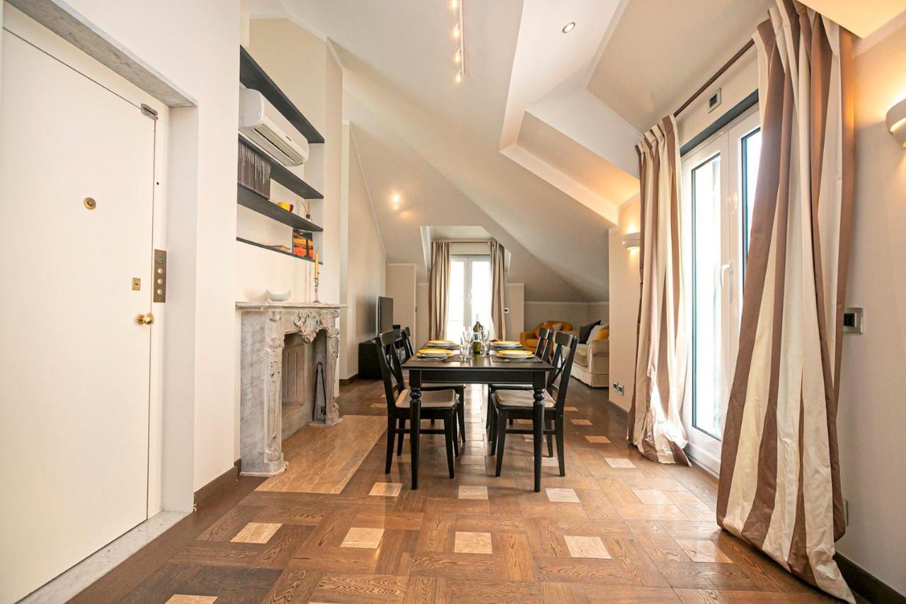 Real Italian Estate - Penthouse Apartment Genoa Bagian luar foto