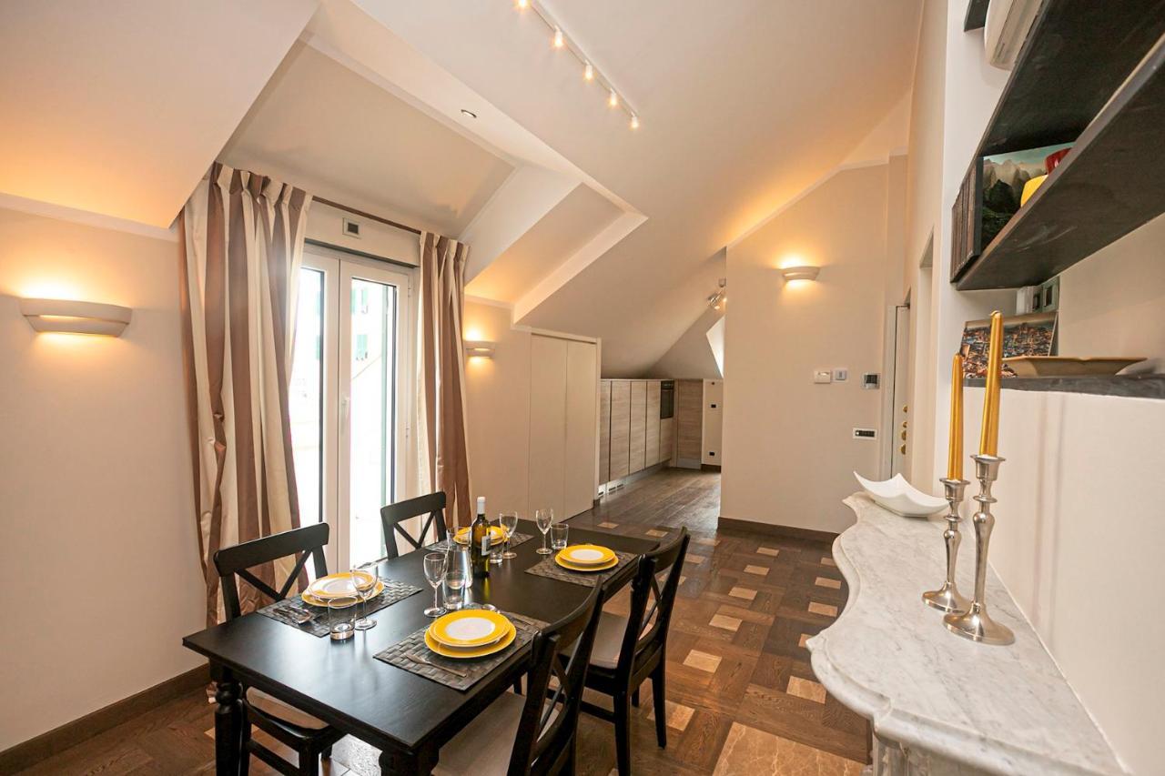 Real Italian Estate - Penthouse Apartment Genoa Bagian luar foto